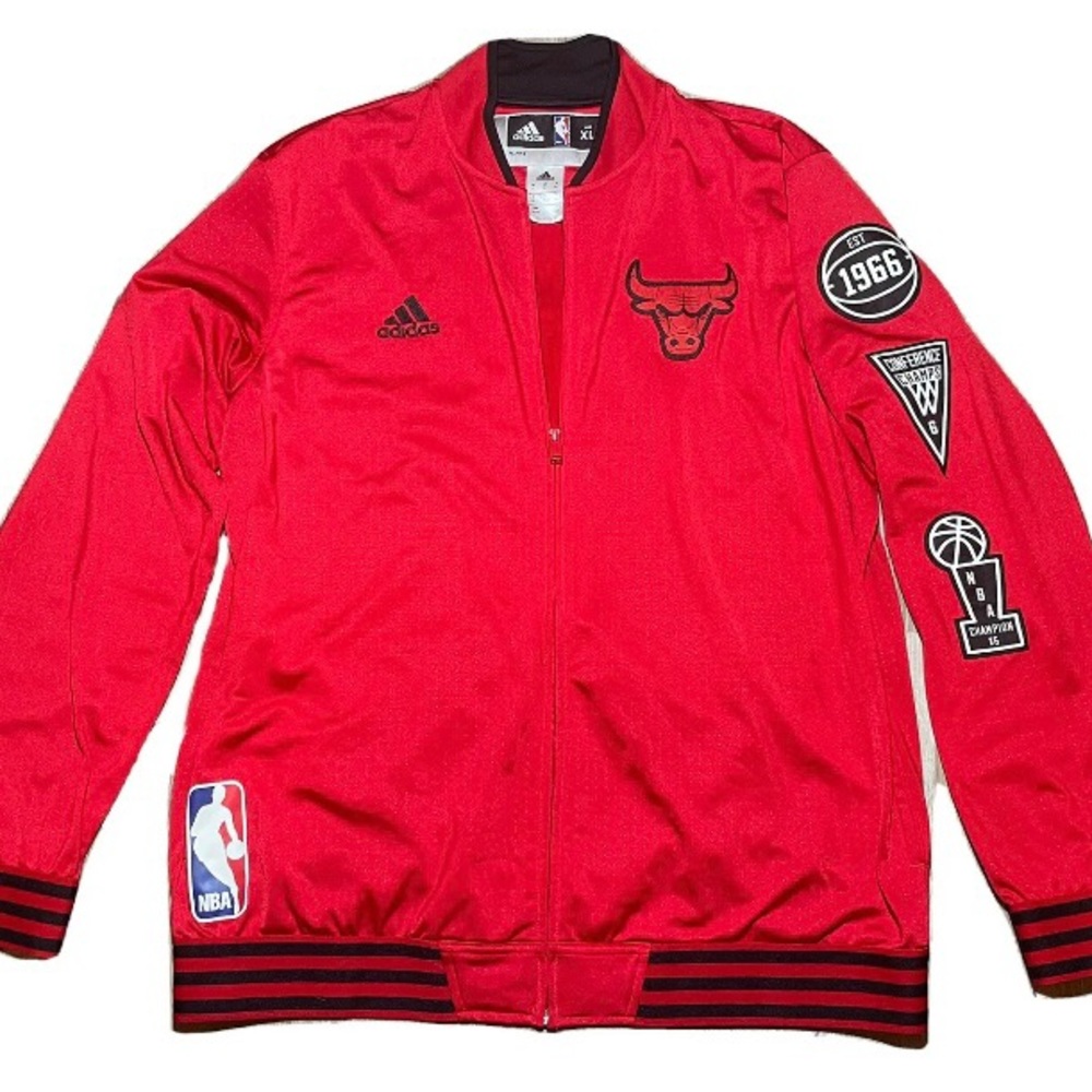 NWT Chicago Bulls Jacket